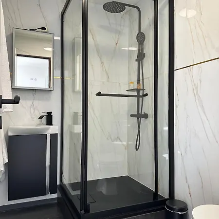 Komfortable Nahe Rheinfall Und Zürich Apartment *