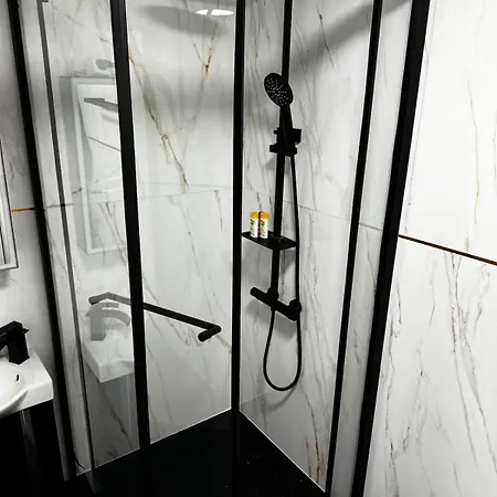 Komfortable Nahe Rheinfall Und Zürich Apartment *